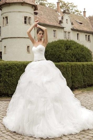 Sweetheart Cascading Ruffles Floor-length Dress