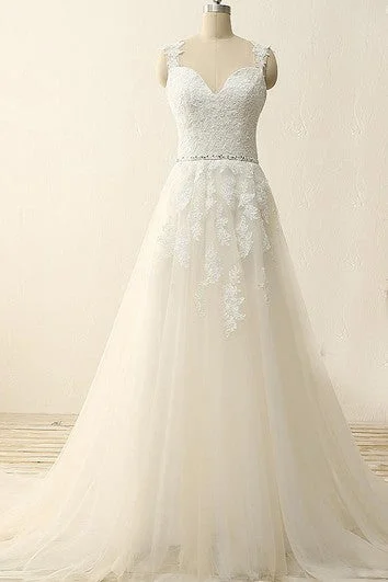 A-Line Sweetheart Tulle Dress with Straps and Lace Appliques